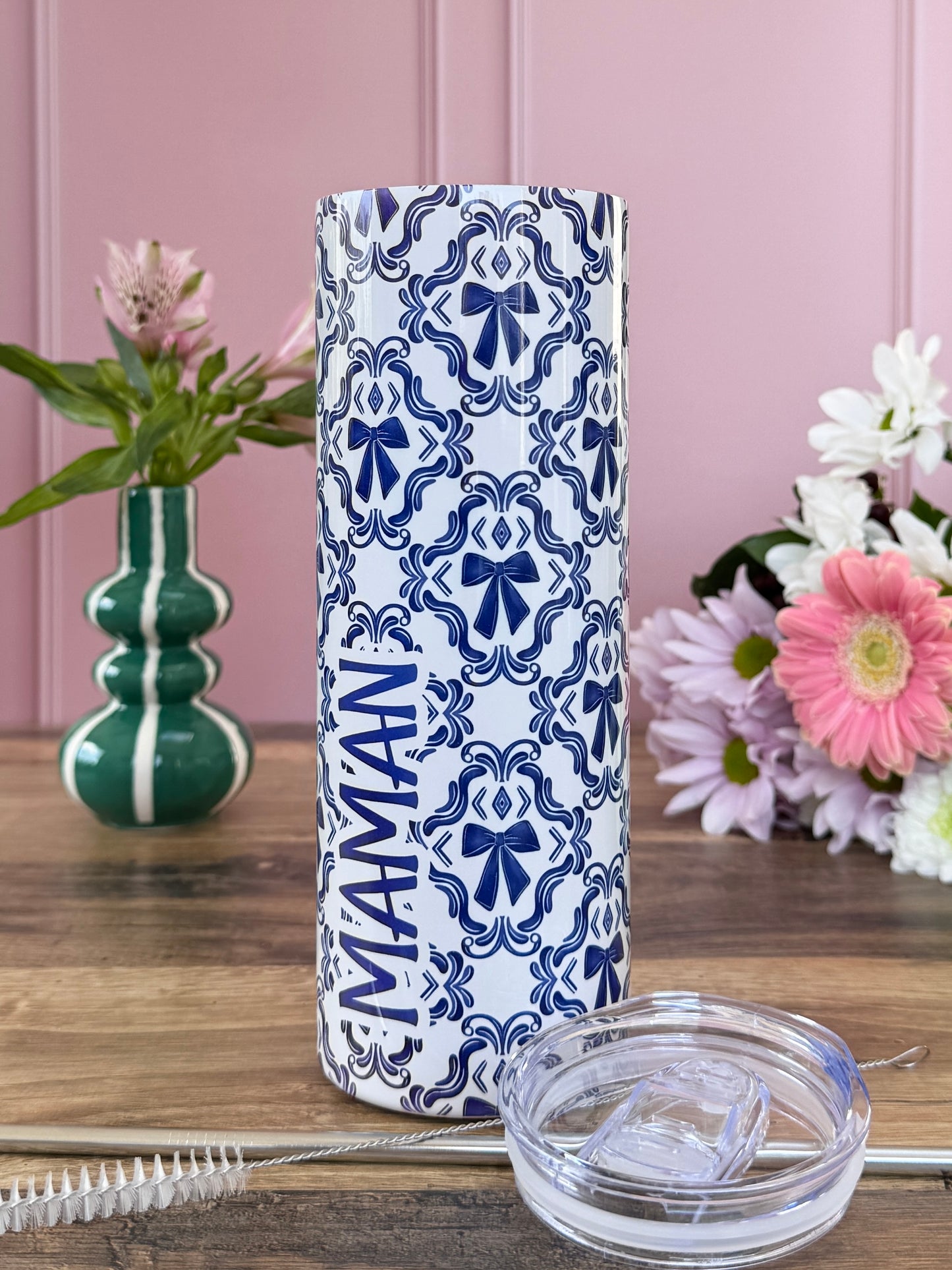 Mug Isotherme 591ml avec Couvercle et Paille - Maman - Noeuds Bleus