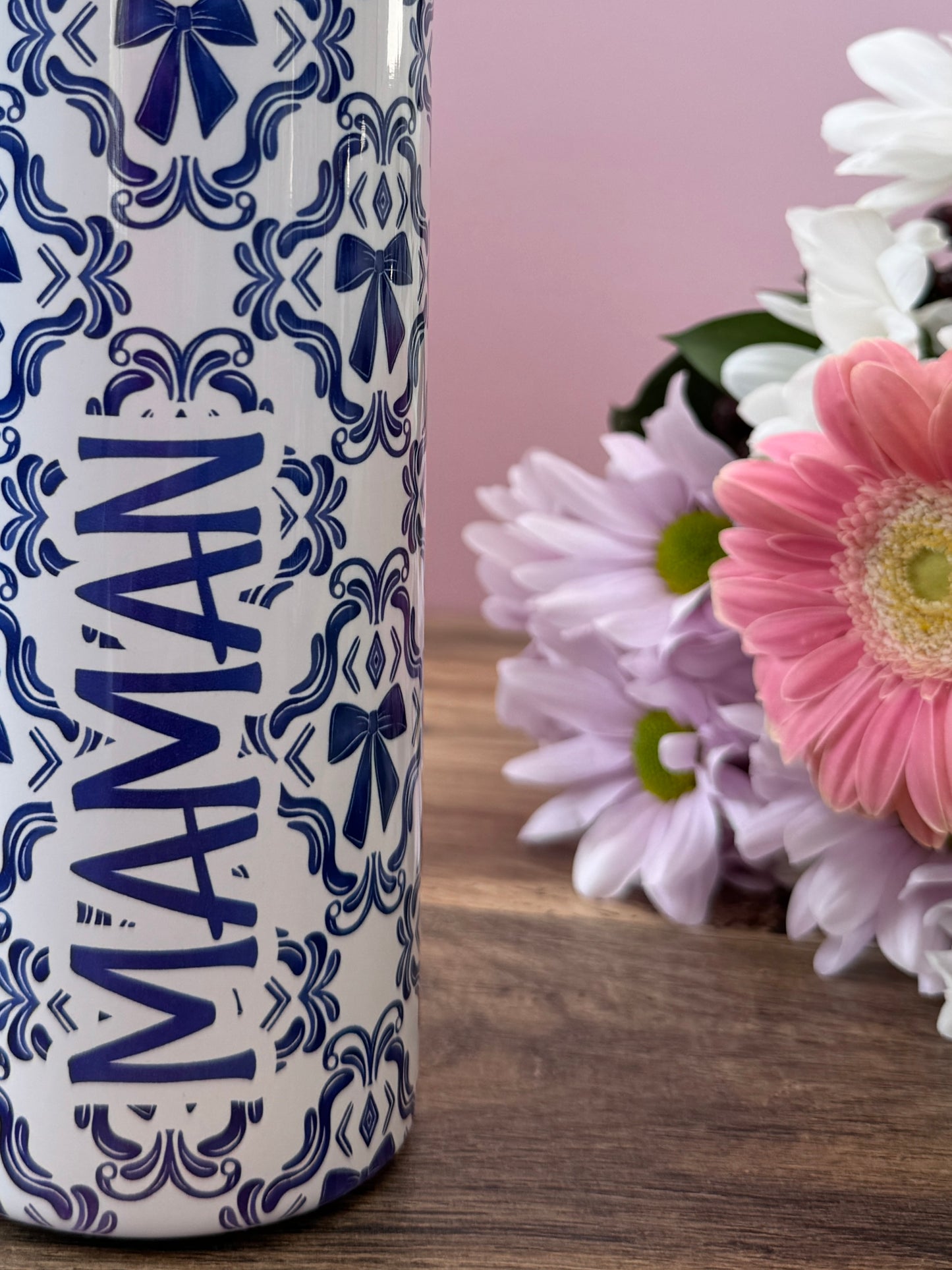 Mug Isotherme 591ml avec Couvercle et Paille - Maman - Noeuds Bleus