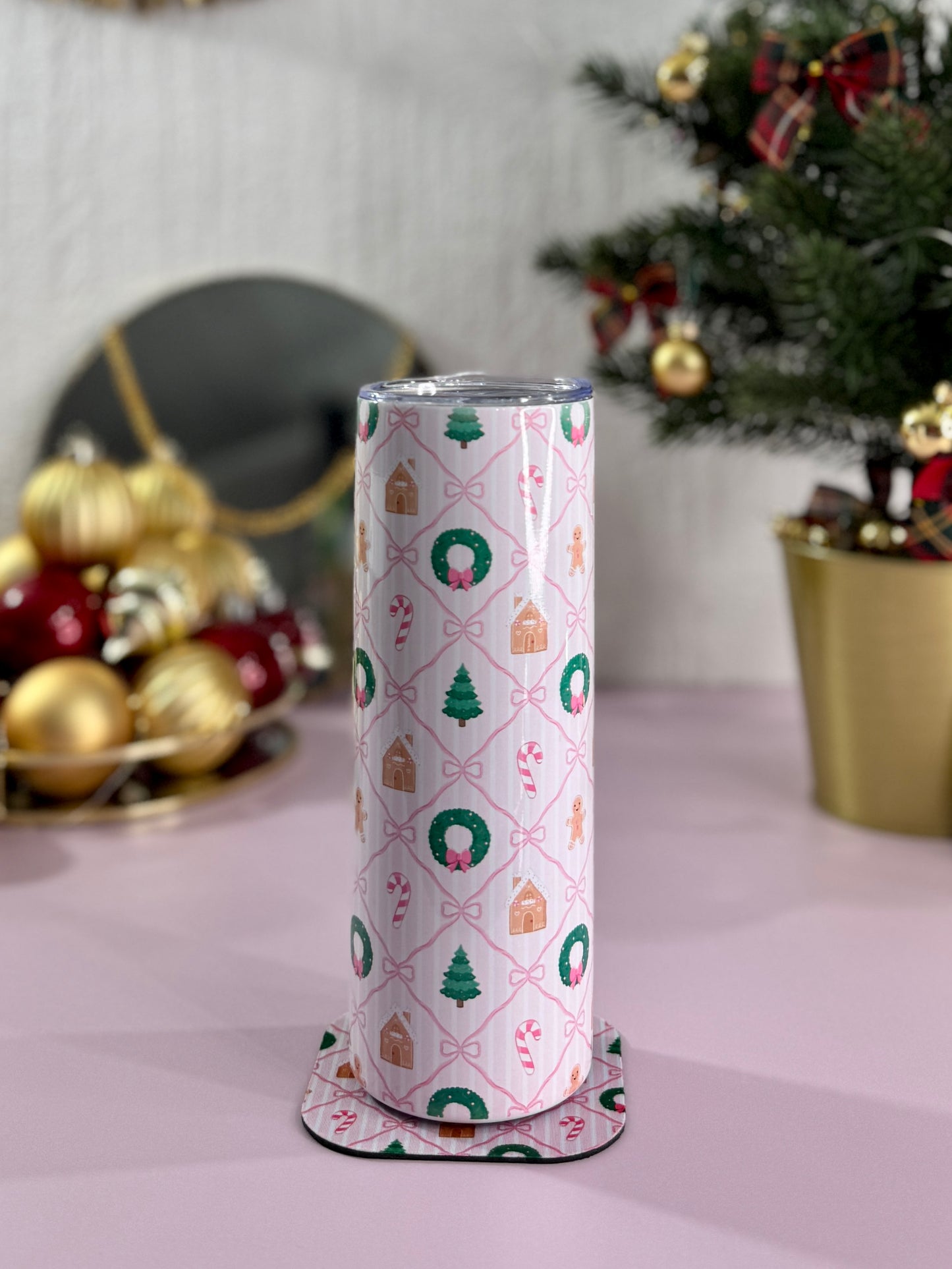 Mug Isotherme 591ml avec Couvercle et Paille - Christmas Ribbon