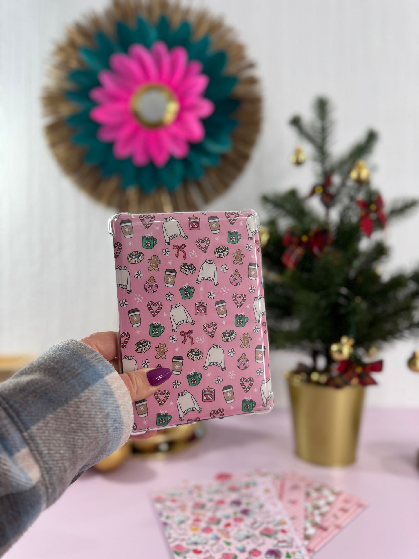 Insert Kindle - Christmas Girly