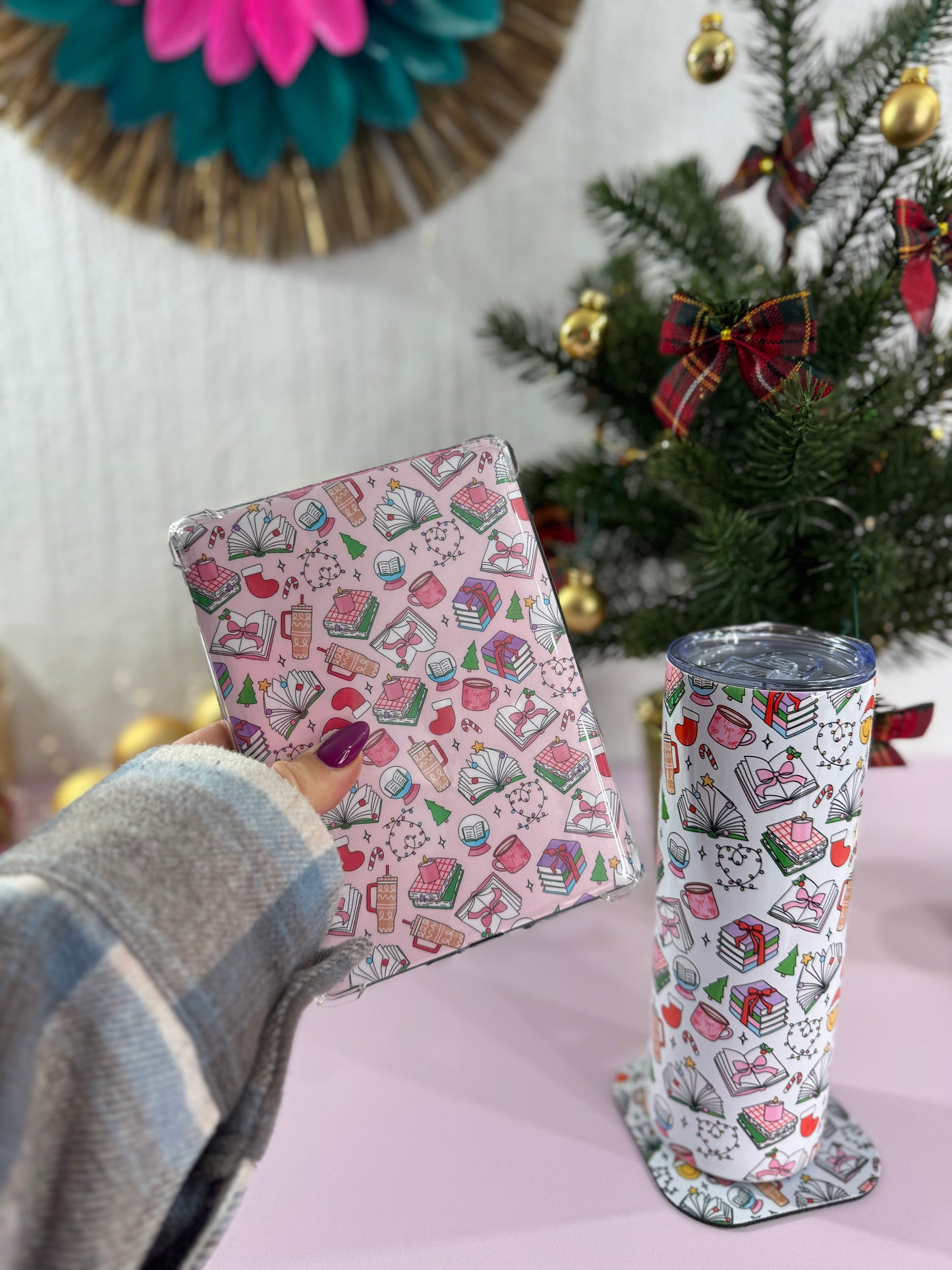 Insert Kindle - Bookish Christmas