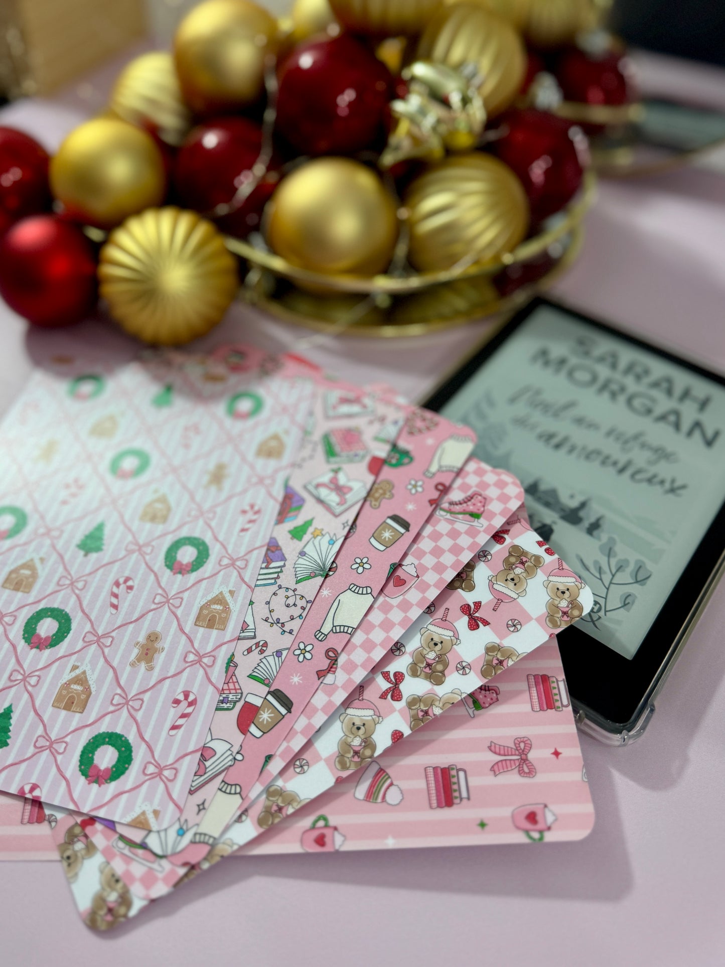 Insert Kindle - Bookish Christmas