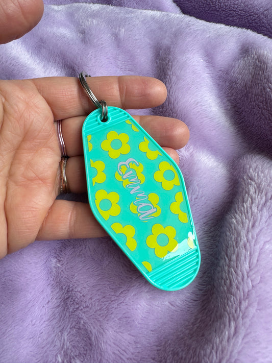 Porte-clé Motel - Fleurs Prénom - Personnalisable